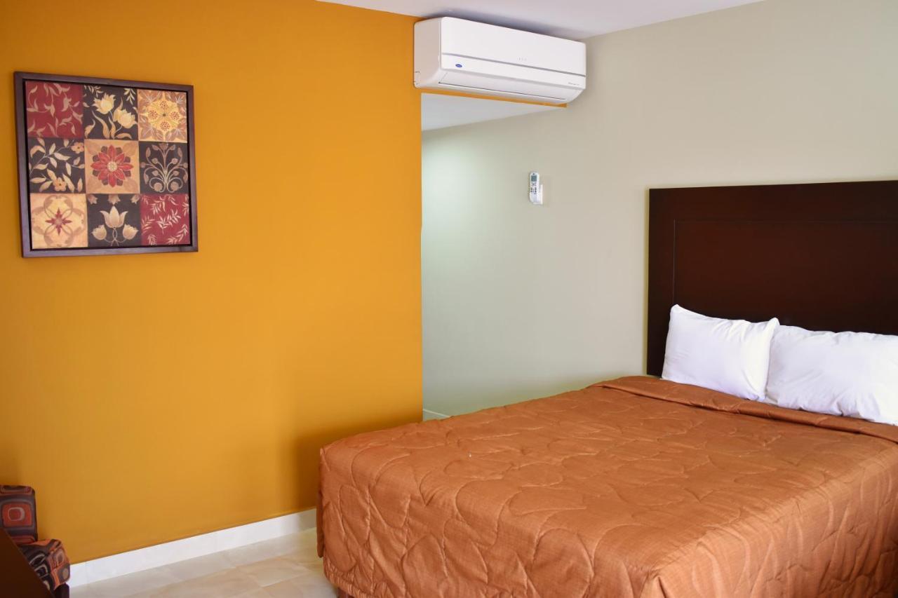 El Camino Hotel & Suites Heroica Caborca Dış mekan fotoğraf